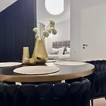 Do-zentrum - Rohdiamant Fuer 4 Personen Mit Privatparkplatz Daire