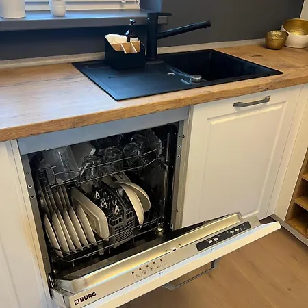 Do-zentrum - Rohdiamant Fuer 4 Personen Mit Privatparkplatz Appartement *