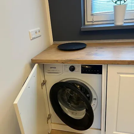 Apartment Do-zentrum - Rohdiamant Fuer 4 Personen Mit Privatparkplatz *